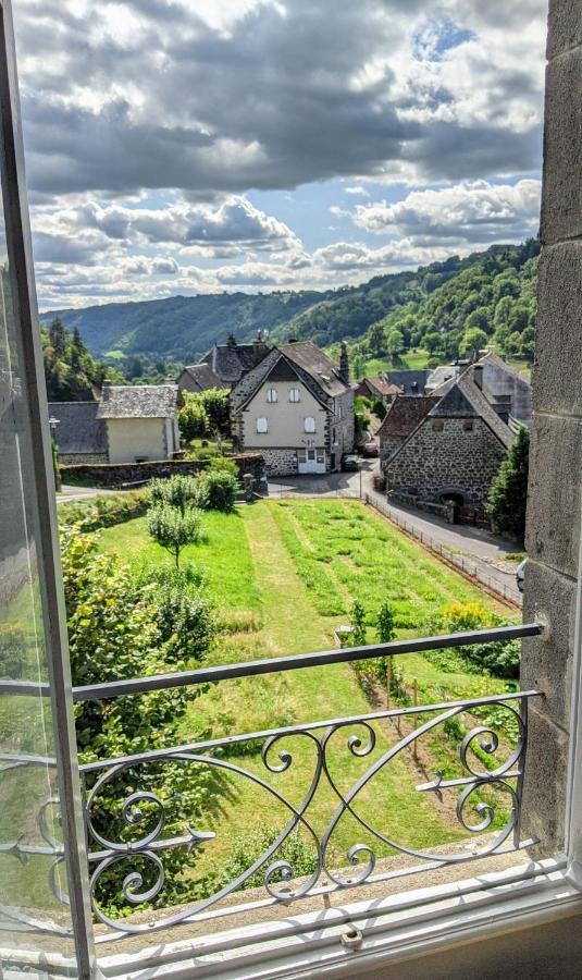 Saint-Cirgues-de-Jordanne La Maison Normande المظهر الخارجي الصورة